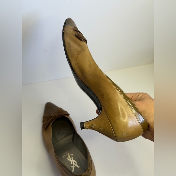 VTG Yves Saint Laurent Leather Pumps w a Bow Accent and Patent Leather Toe Cap - Picture 11 of 12